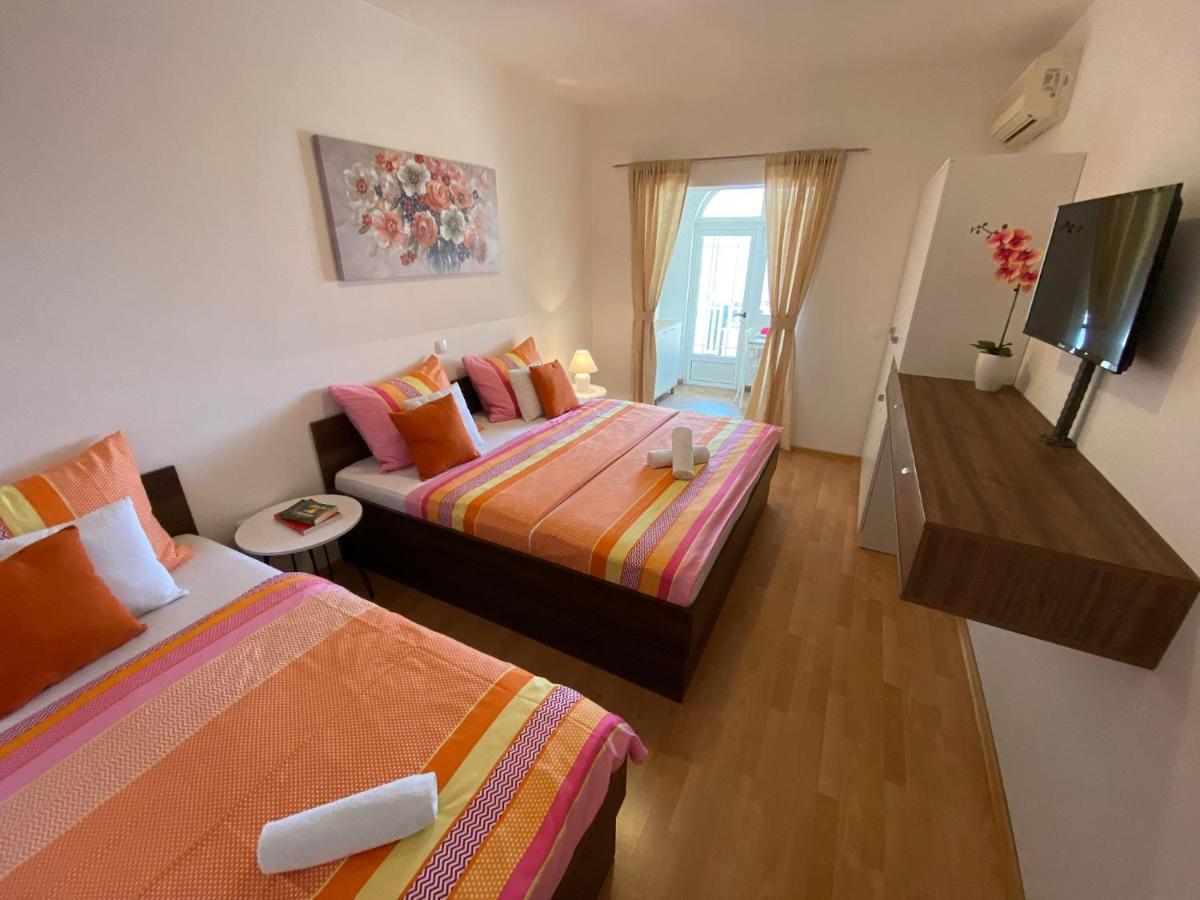 Apartments Kovac Макарска Экстерьер фото