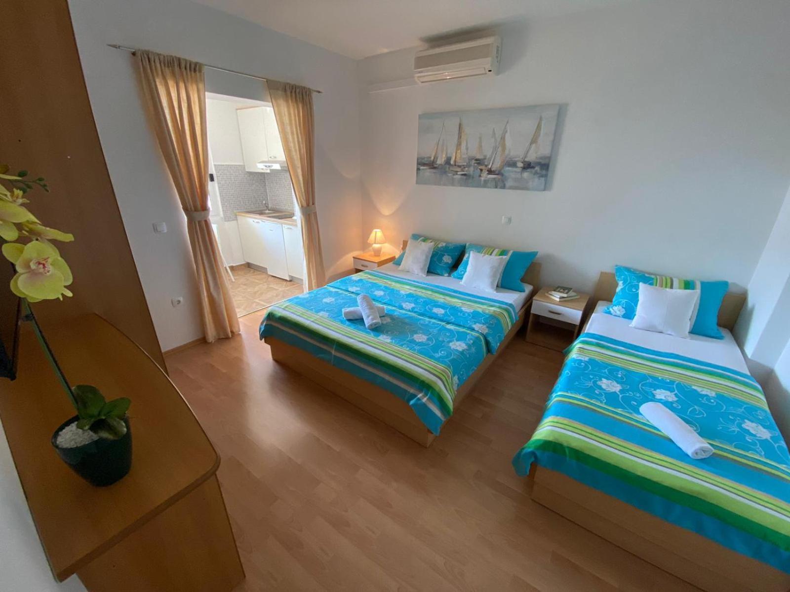 Apartments Kovac Макарска Номер фото