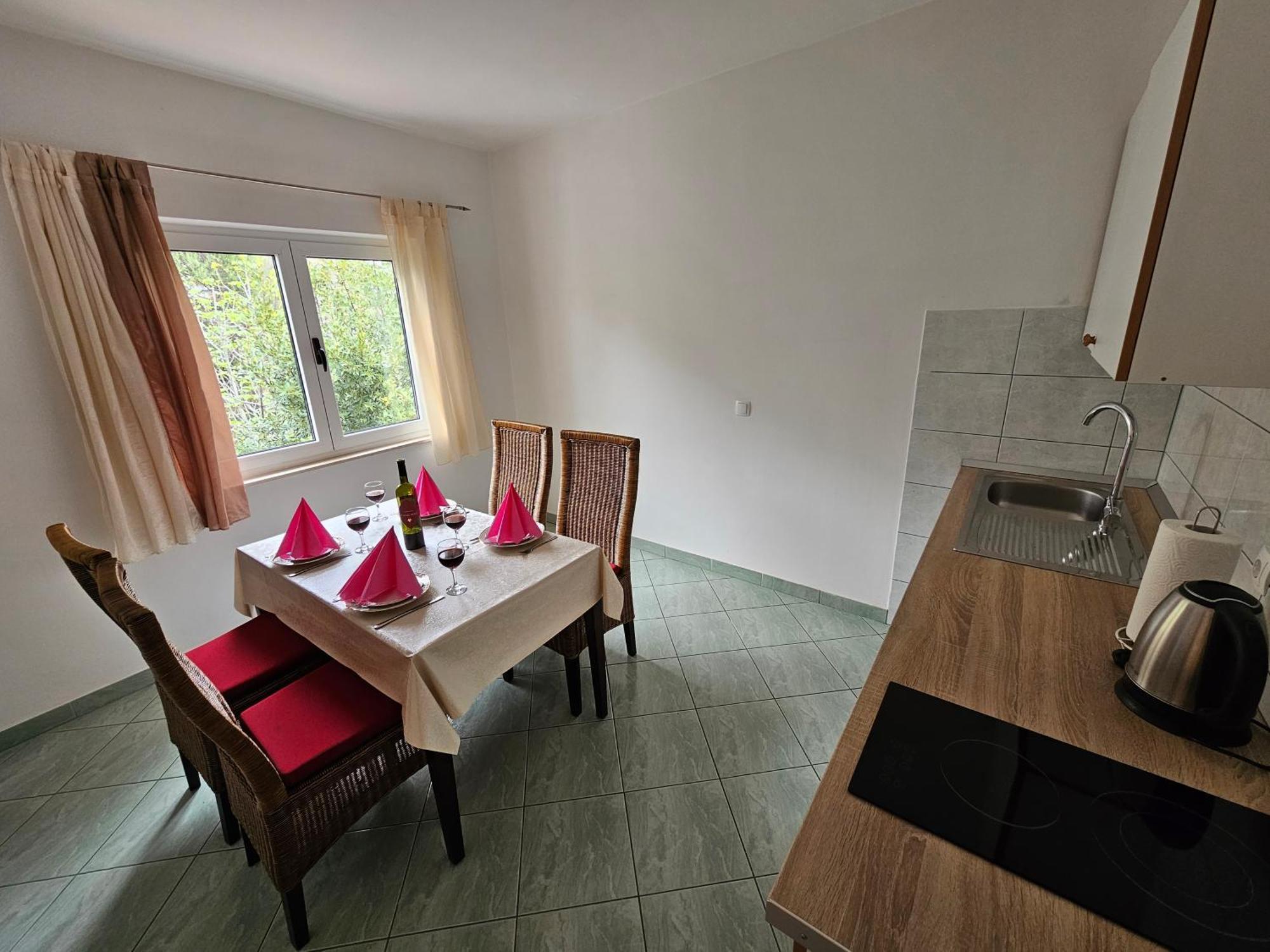 Apartments Kovac Макарска Номер фото