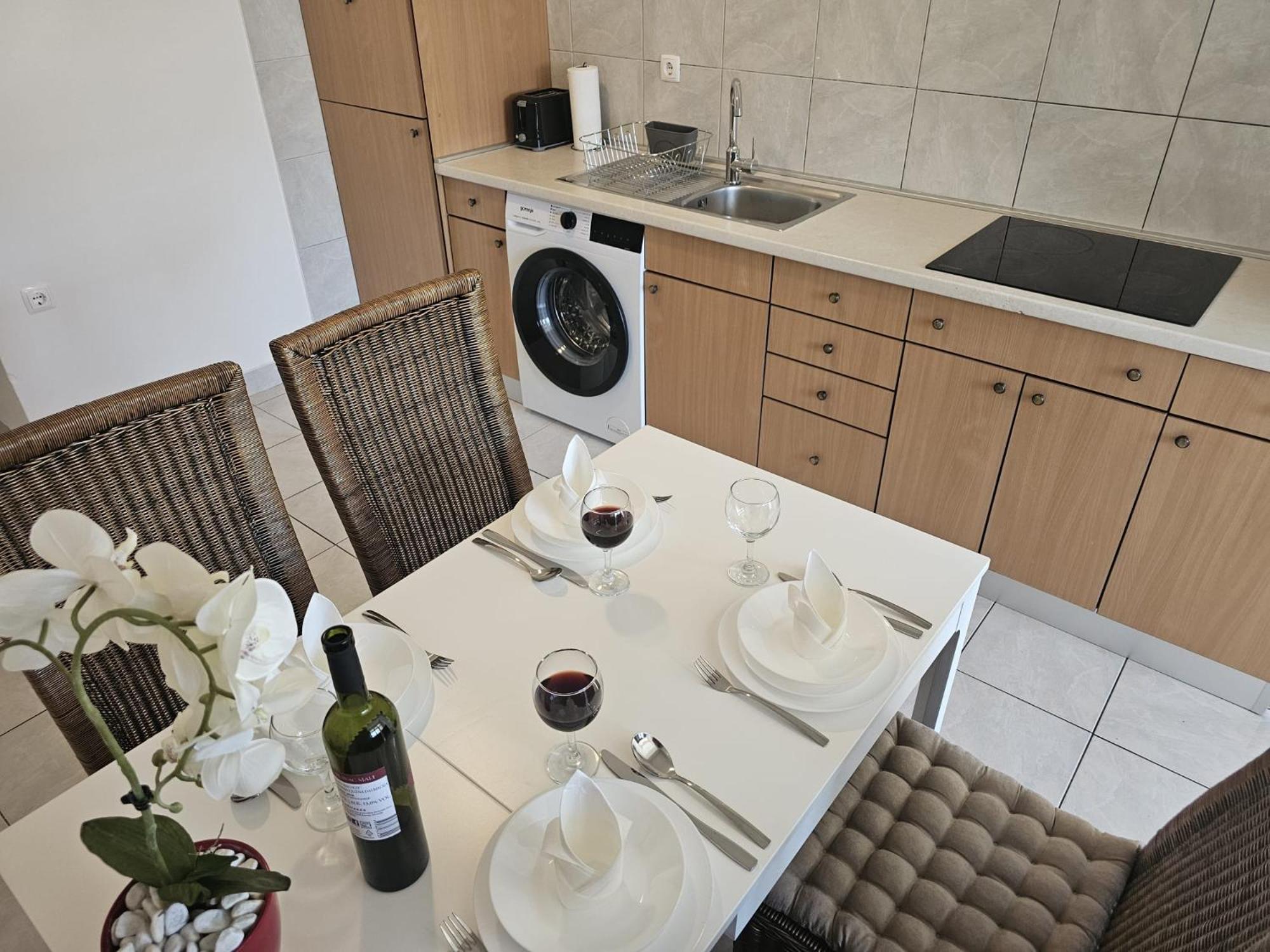 Apartments Kovac Макарска Номер фото
